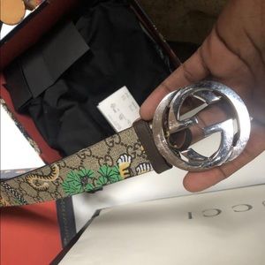 Gucci belt for sell its authentic